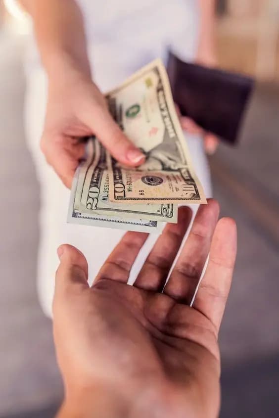 خدمات ارزی و مالی برای مهاجرت و دریافت ویزا